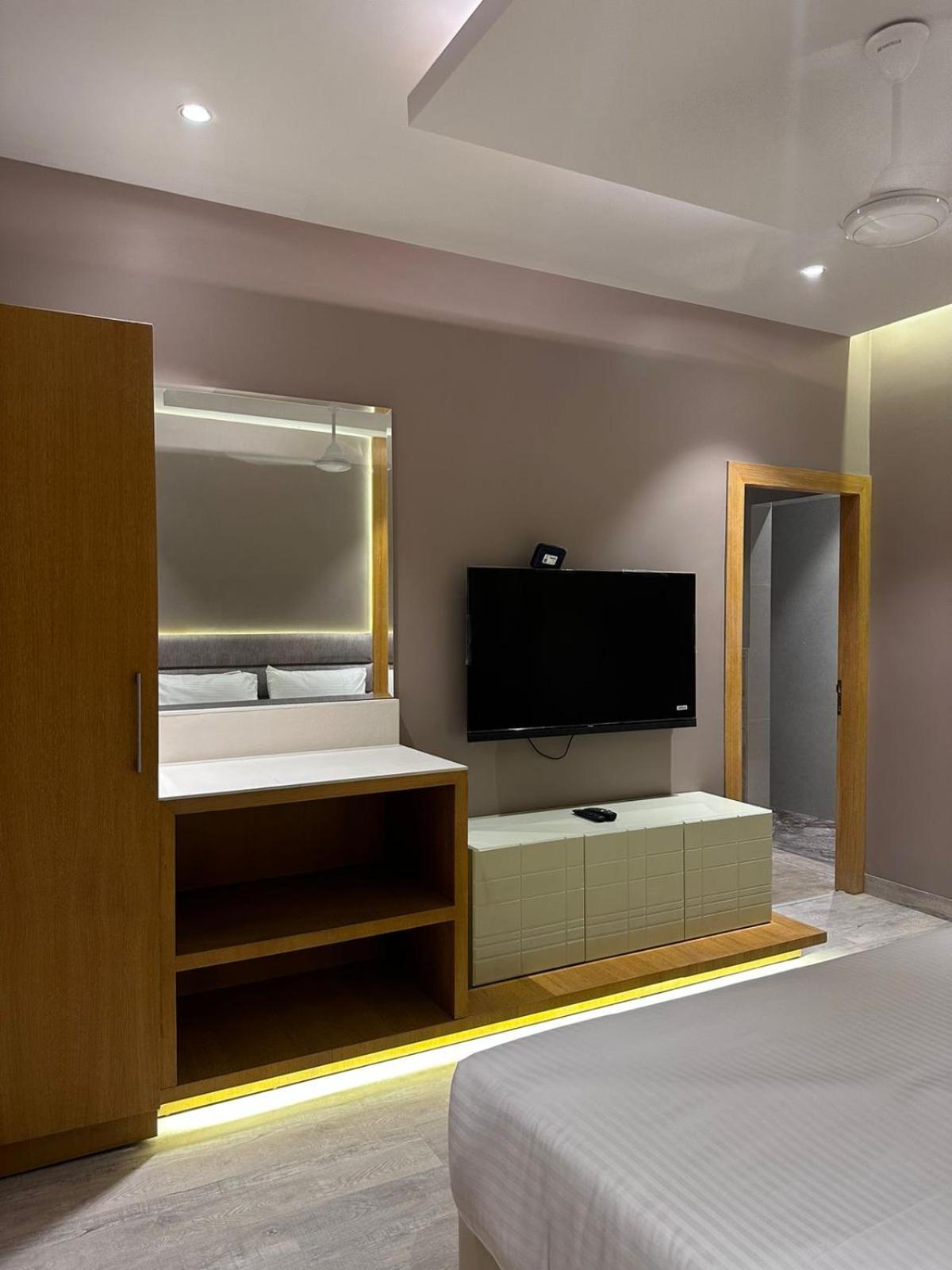 Hotel Rajmahal Moradabad Zewnętrze zdjęcie